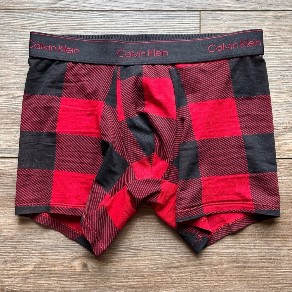 Calvin Klein | Icon Cotton Stretch Red & Black Plaid Boxer Brief (Small) - Picture 3 of 5